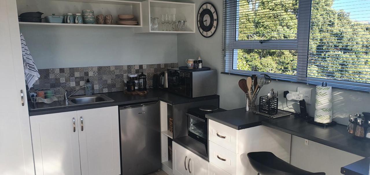 Modern Solar Powered 1 Bed Studio Apartment With Amazing Views Plettenberg Bay Extérieur photo